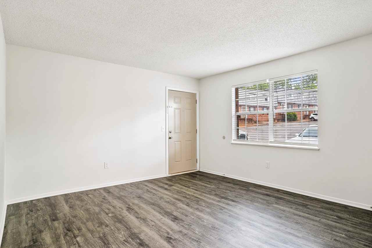 Paris Park - Photo 2 of 21