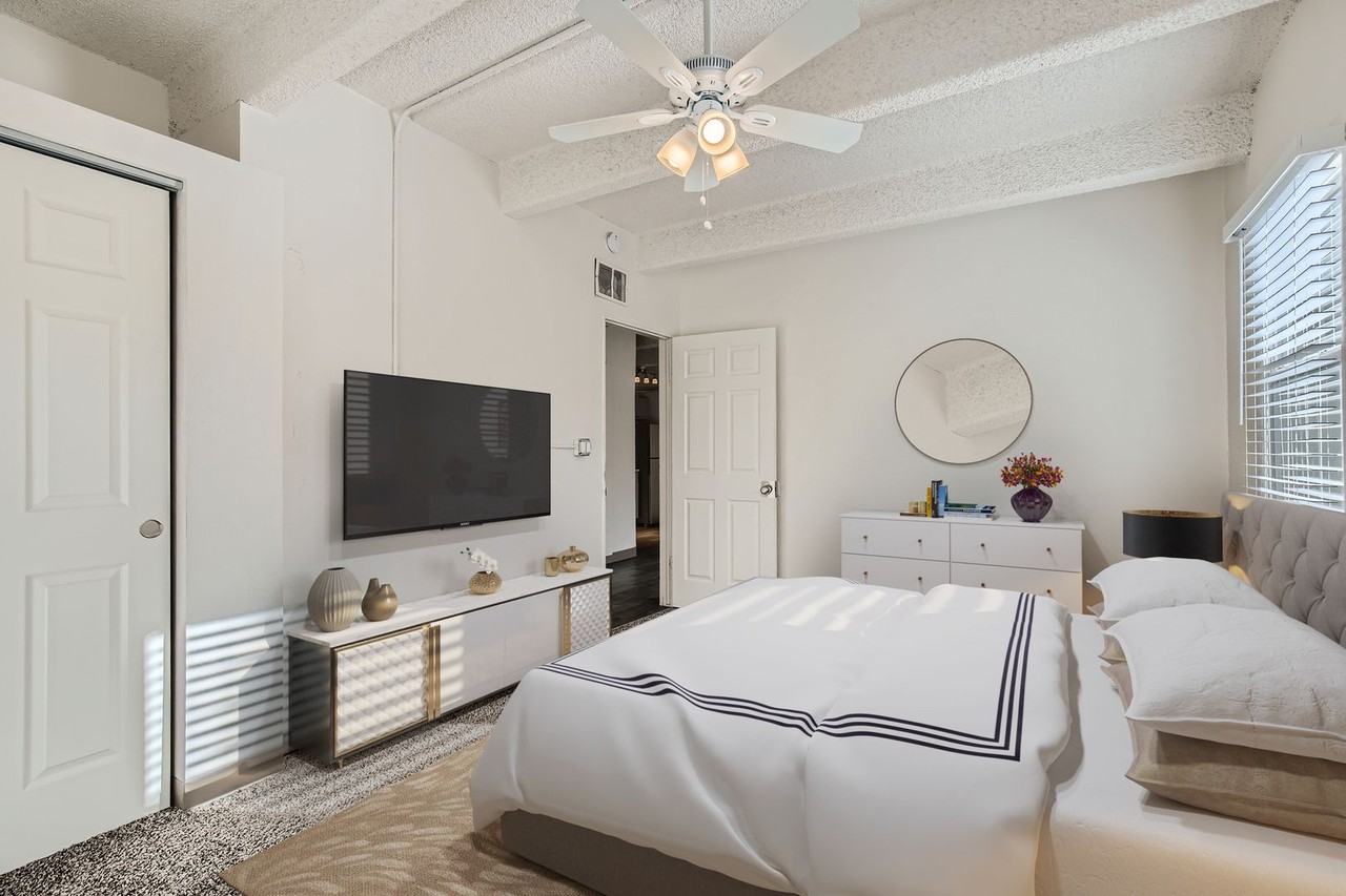 Julian Square Apartments - Photo 2 of 6