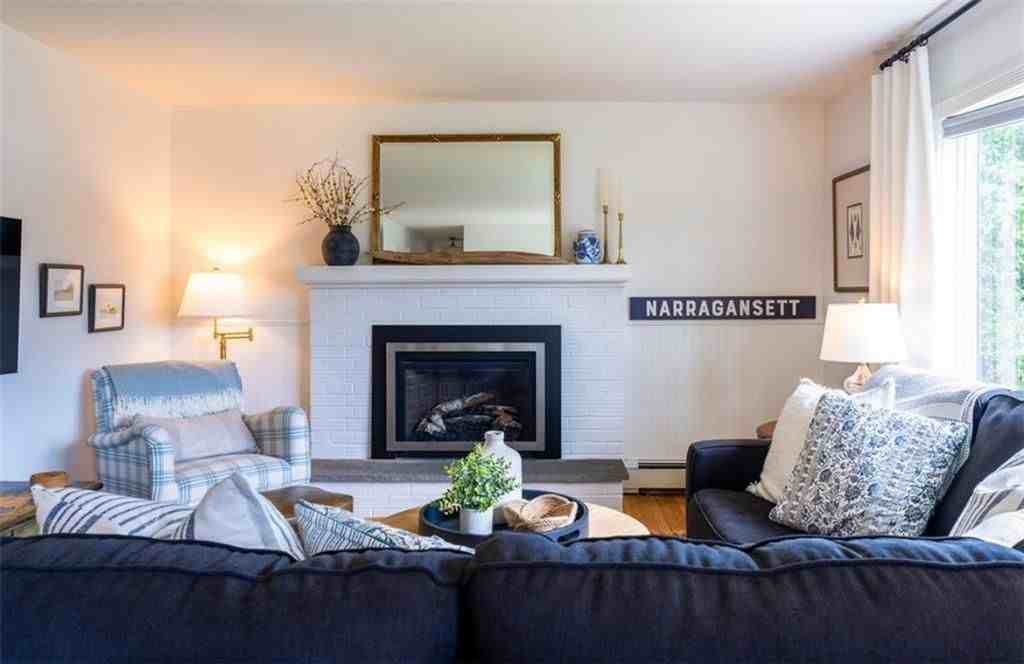 11 Hillview Dr - Photo 4 of 50