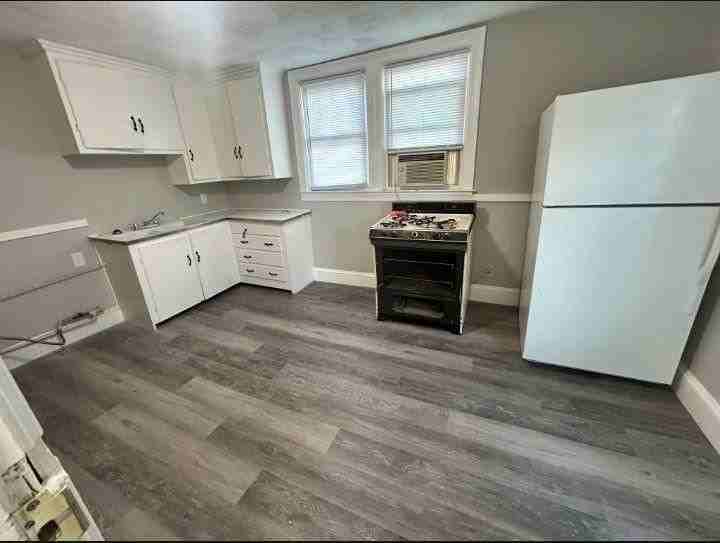 230 Washington St ##3 - Photo 2 of 15