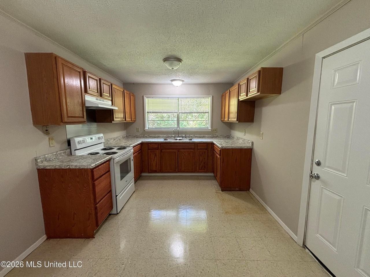 1520 Timber Lane Rd - Photo 4 of 11