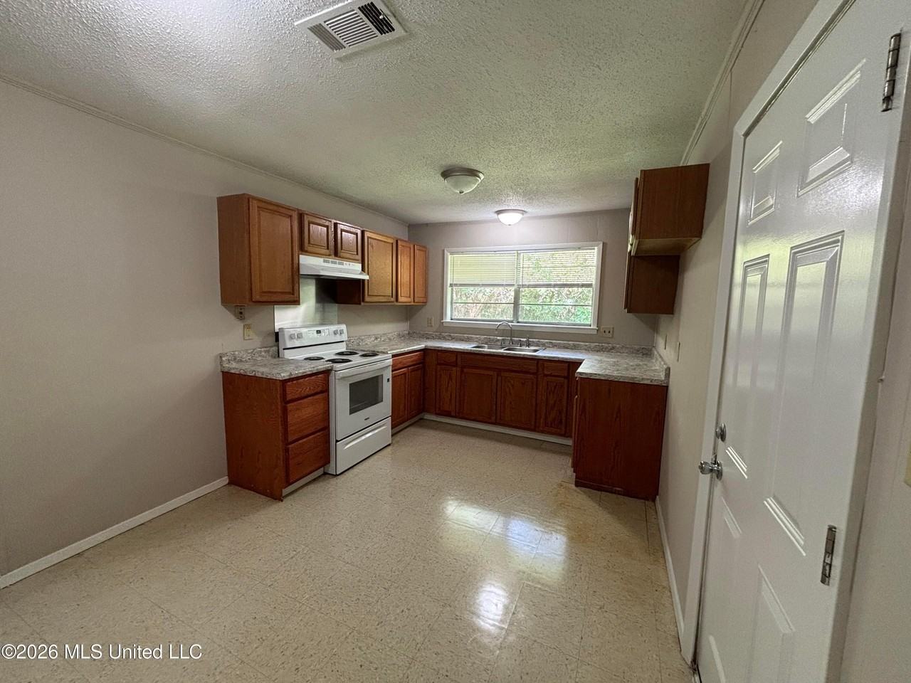 1520 Timber Lane Rd - Photo 5 of 11
