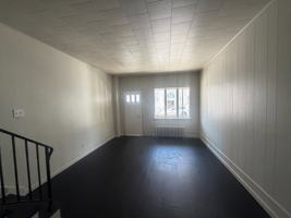 featured image of 206 N 3rd St