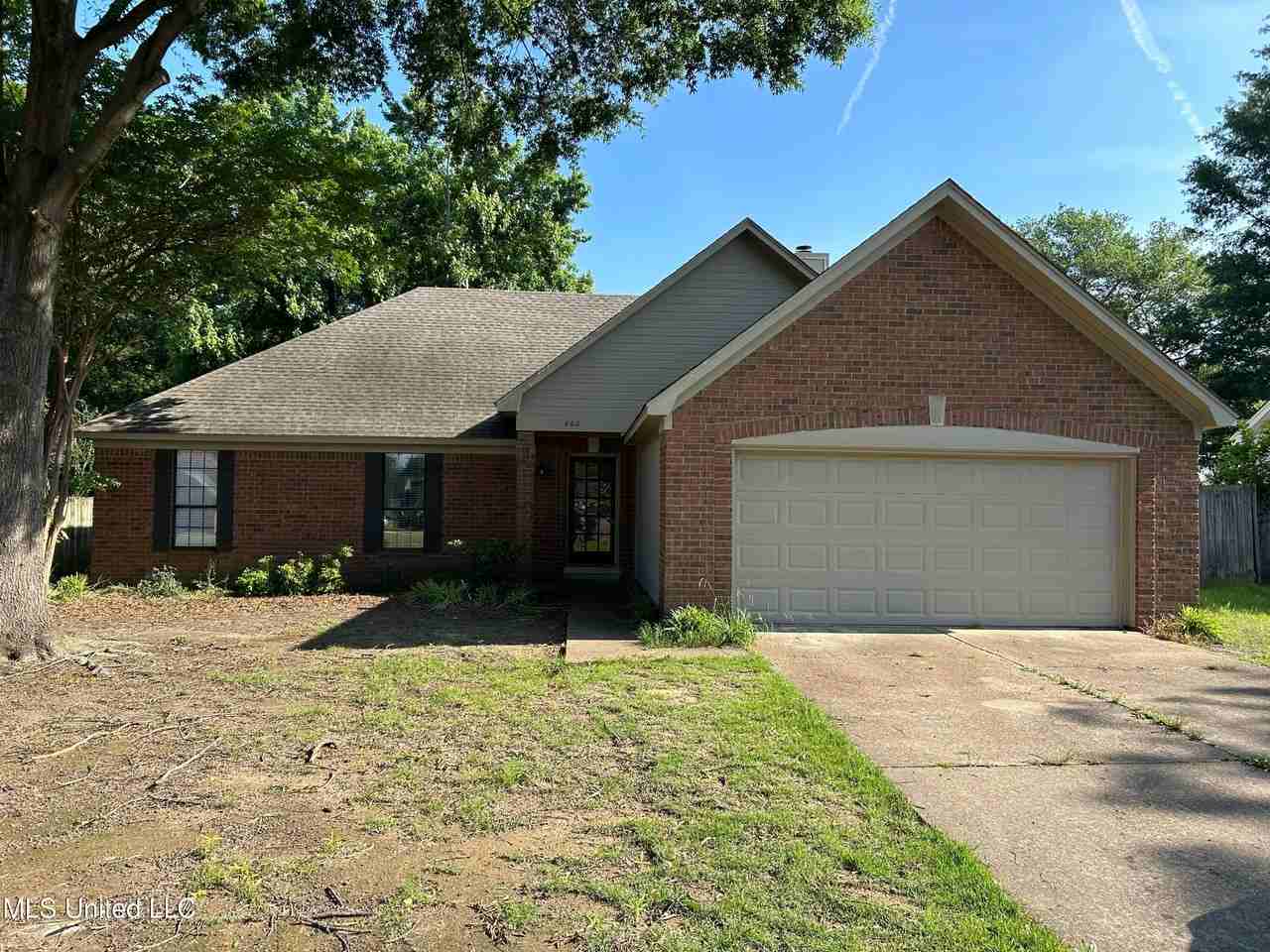 960 Clarington Dr