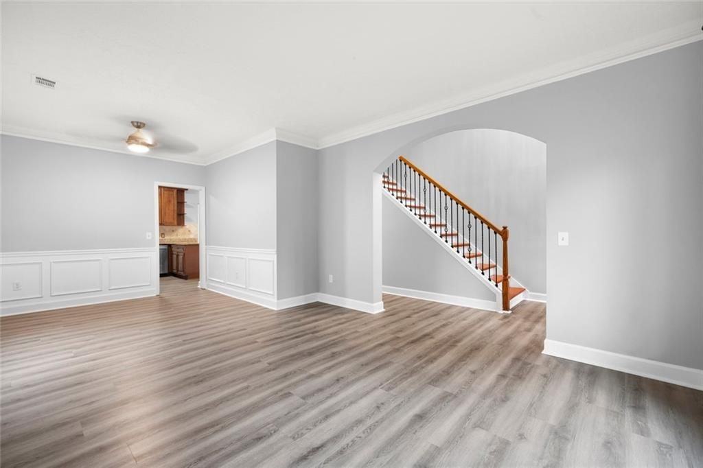 702 Ashley Glen Ln - Photo 7 of 41