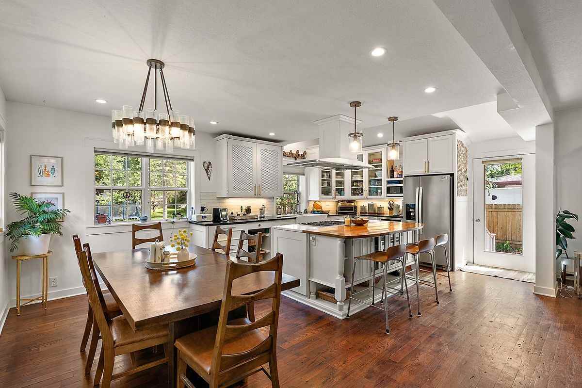 206 5th St S - Photo 4 of 21