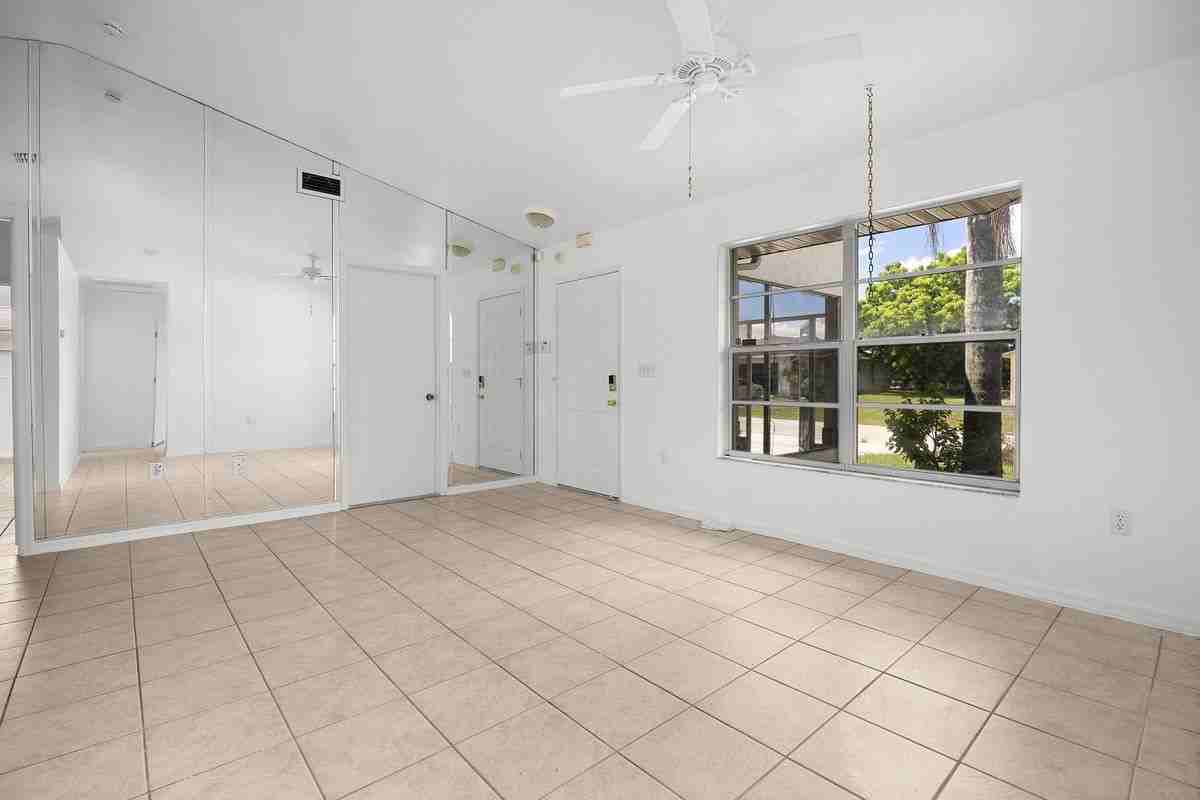 10737 Cocoatree Ct - Photo 6 of 31