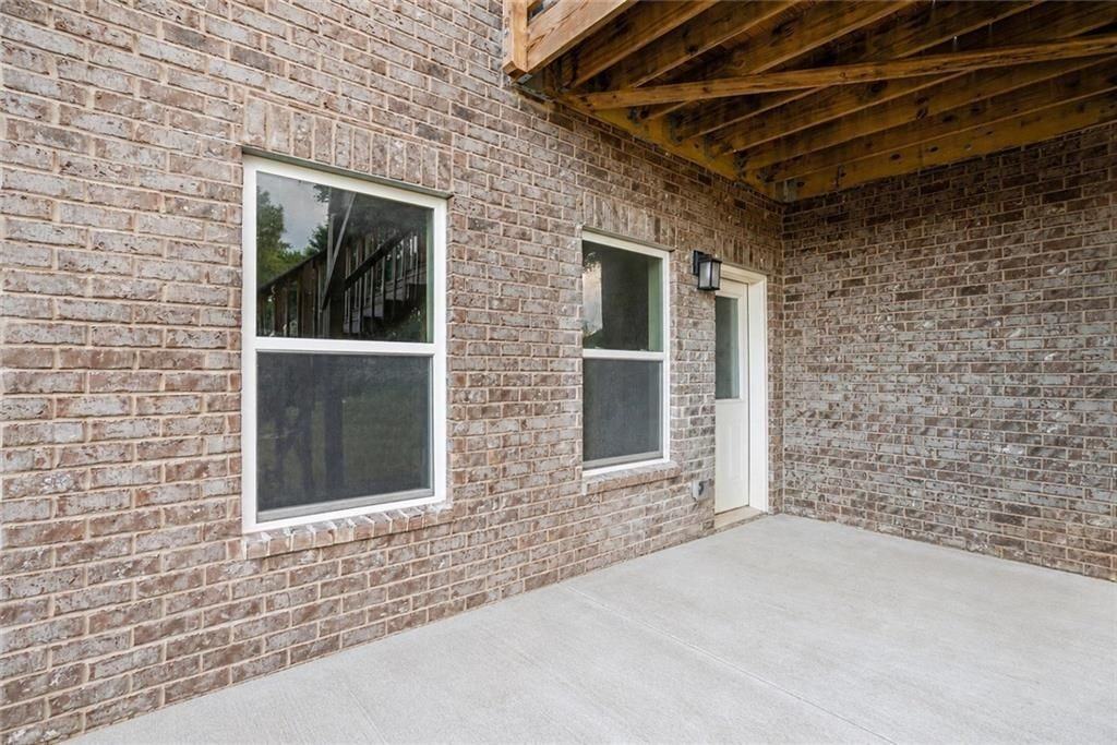 345 Green Love Ln - Photo 2 of 15