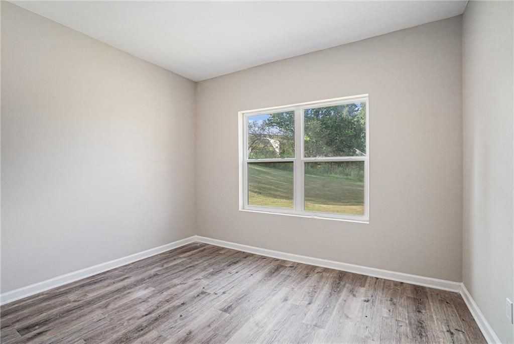 345 Green Love Ln - Photo 6 of 15