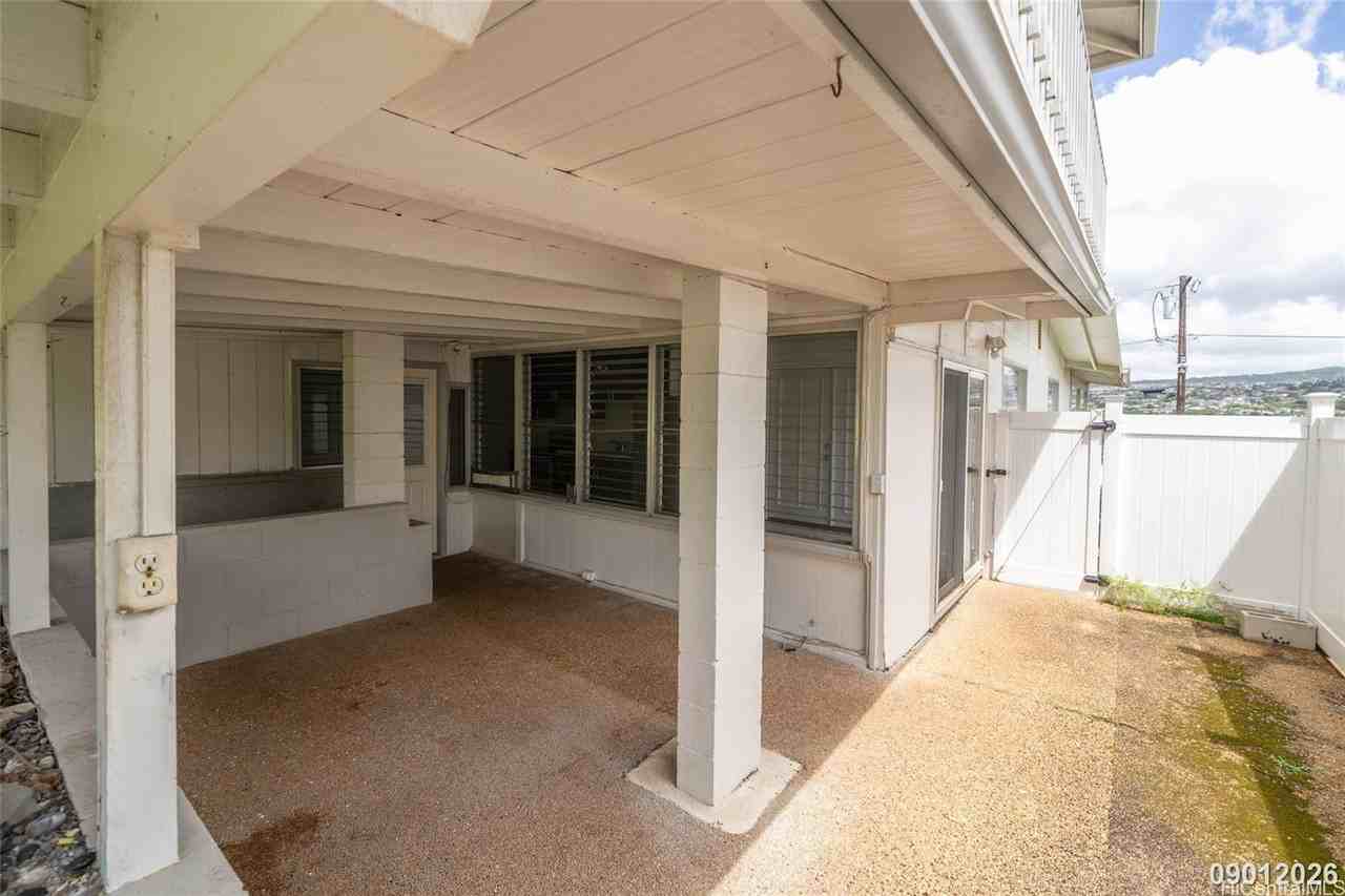 4211 Halupa St #B - Photo 5 of 20