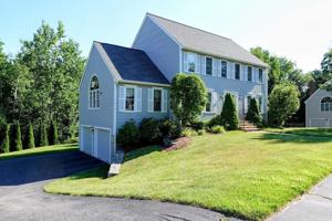 featured image of 11 Seton Dr