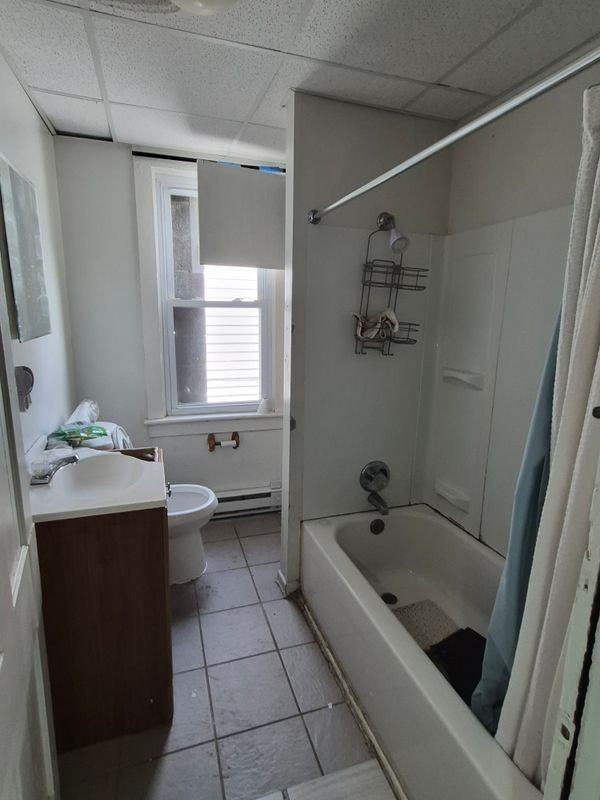 123 N Grant St - Photo 4 of 5