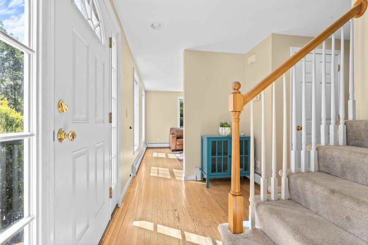 53 Tan Rd - Photo 7 of 39