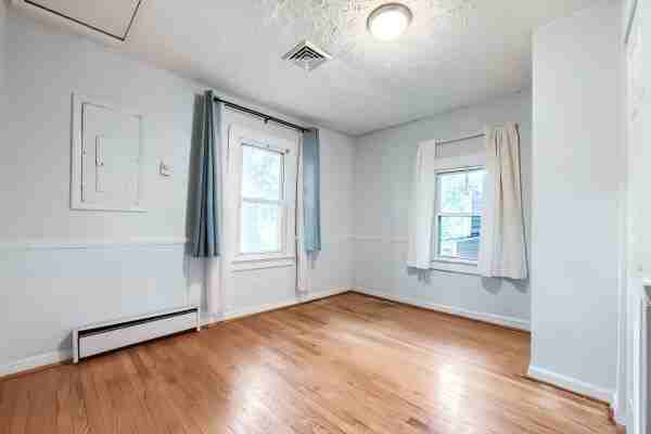 753 202nd St - Photo 6 of 12