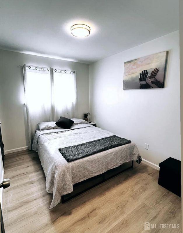 85 Woodrow Ave - Photo 6 of 10