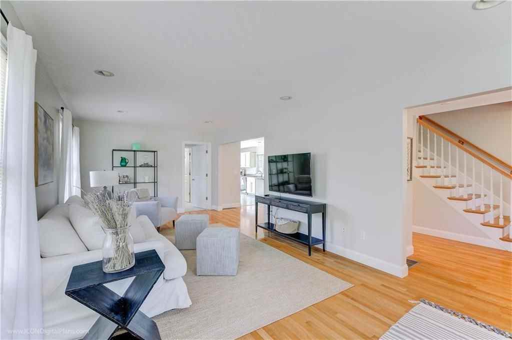 17 Clinton St - Photo 3 of 34