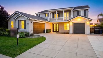 featured image of 321 Myrtle Ln