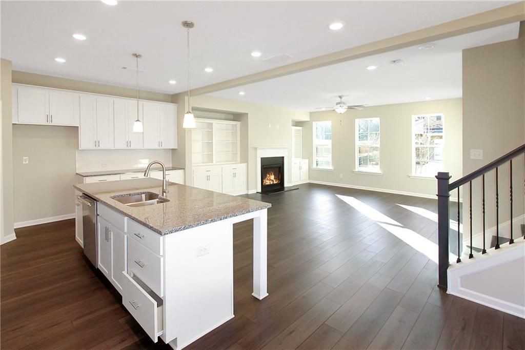 4266 Waxwing St - Photo 2 of 26
