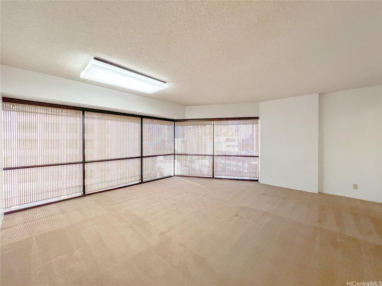 1088 Bishop St #1012 - Photo 6 of 17