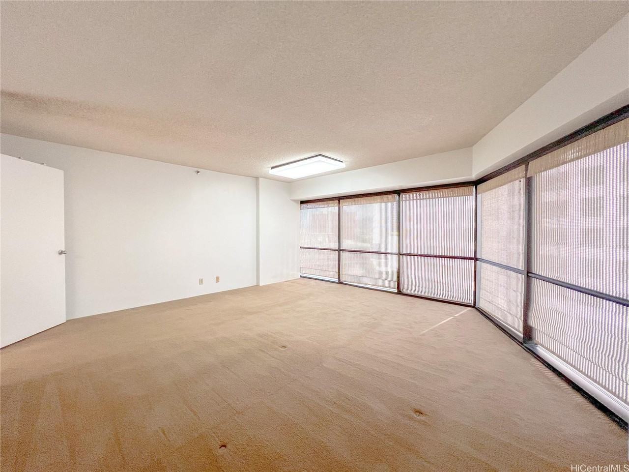 1088 Bishop St #1012 - Photo 7 of 17