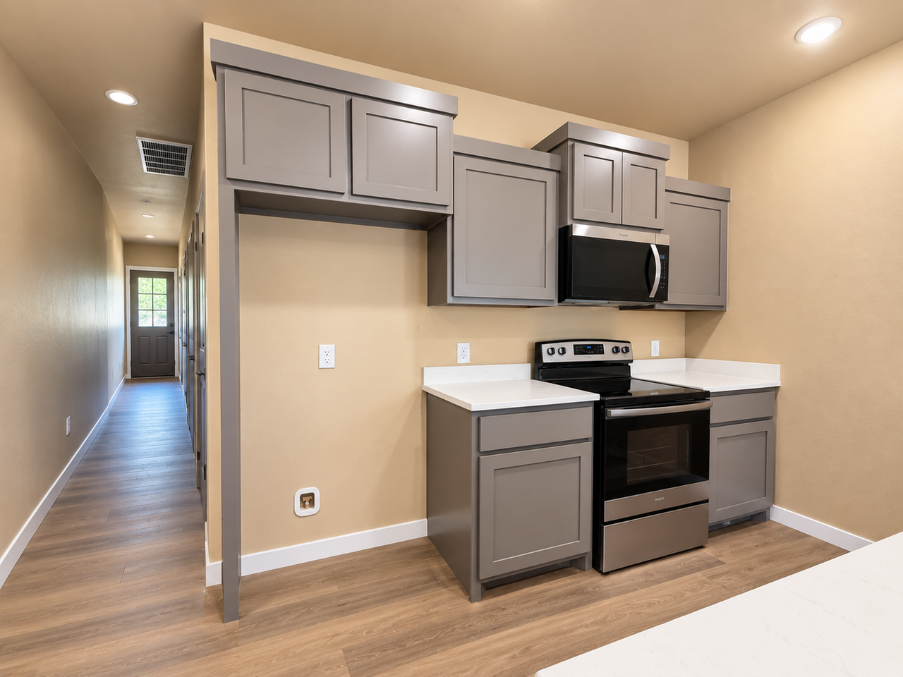 2104 Charles Whitlow Ave - Photo 6 of 9
