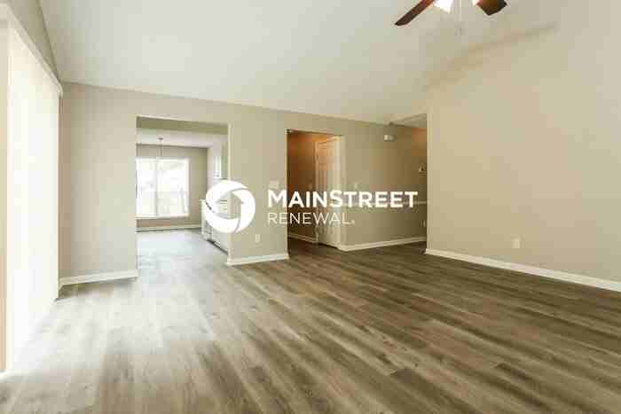 4725 Klondike Cir - Photo 4 of 17