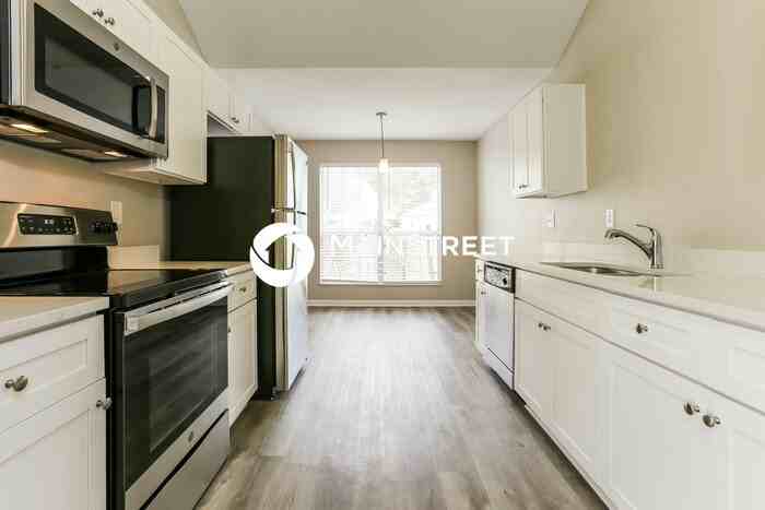 4725 Klondike Cir - Photo 5 of 17