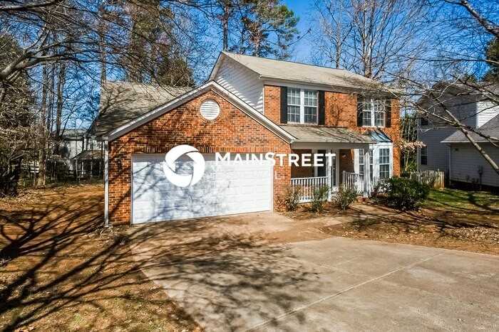 6907 Valhalla Ct - Photo 4 of 17