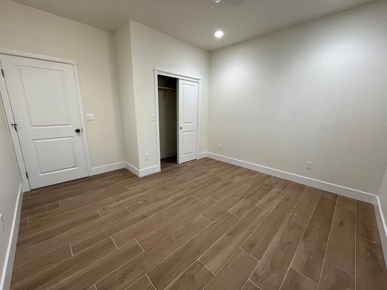 440 N Westwood Ave - Photo 7 of 11