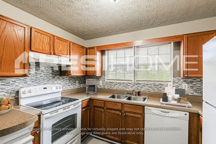 9354 Linkside Trce - Photo 2 of 17