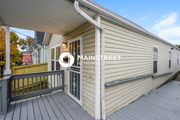 326 N 18th St - Photo 5 of 16