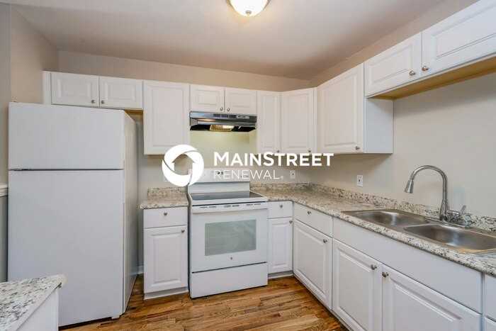 326 N 18th St - Photo 7 of 16