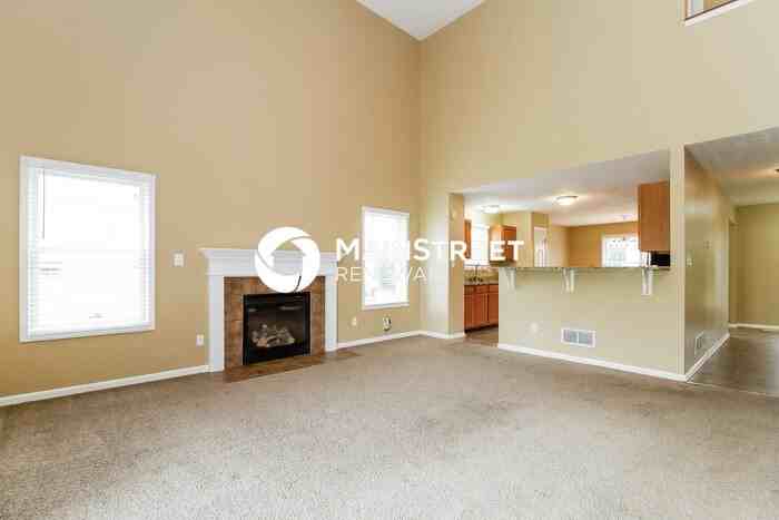 11912 Longview Farm Dr - Photo 4 of 13