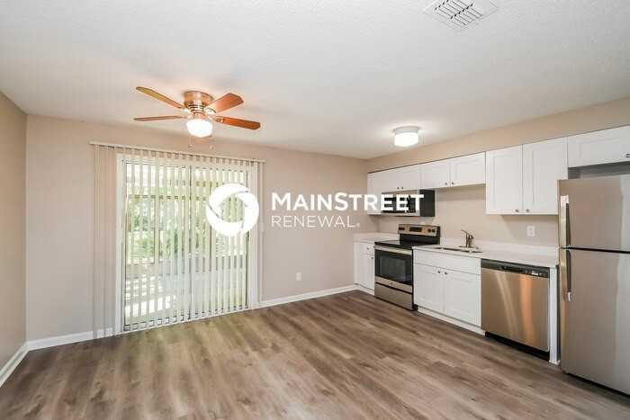 1448 Raven Dr S - Photo 6 of 16