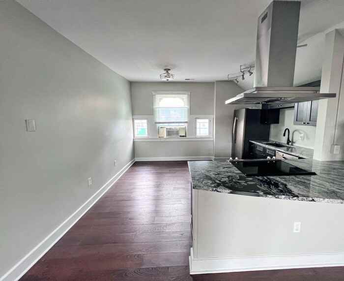 1025 Scott St #3 - Photo 2 of 7