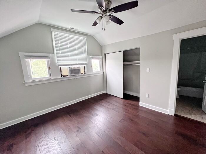 1025 Scott St #3 - Photo 5 of 7