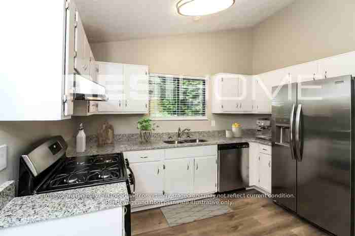 3947 Wood Path Dr - Photo 3 of 17