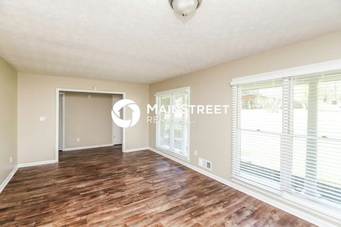 2774 Whisper Ct - Photo 2 of 16