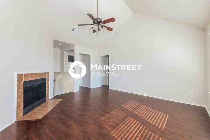 790 Noel Trl - Photo 3 of 17