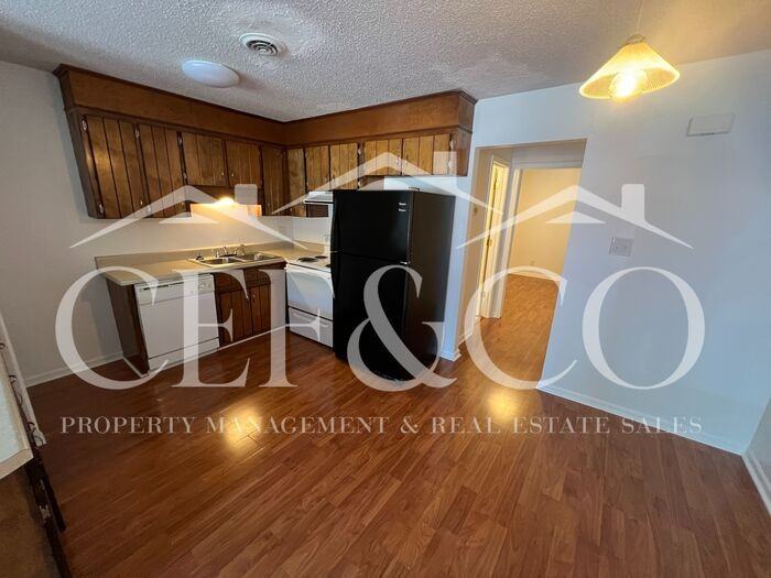 24 Rachel Ct #C - Photo 3 of 9