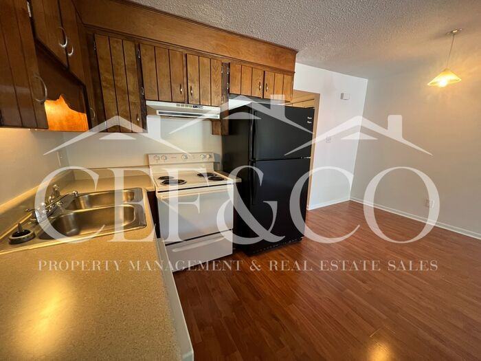 24 Rachel Ct #C - Photo 4 of 9