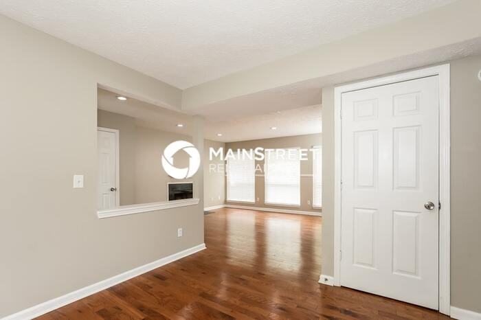 865 Dover Glen Dr - Photo 4 of 16