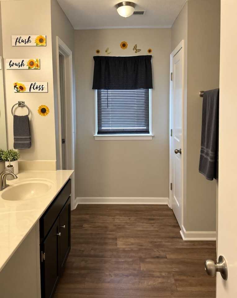 803 Keystone Dr - Photo 5 of 6