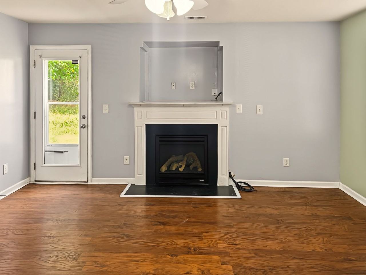 1013 Early Rise St - Photo 3 of 24