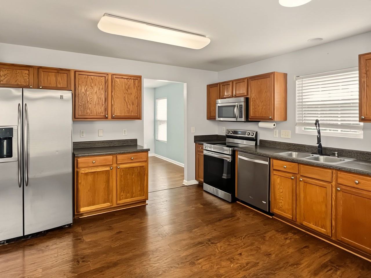 1013 Early Rise St - Photo 5 of 24