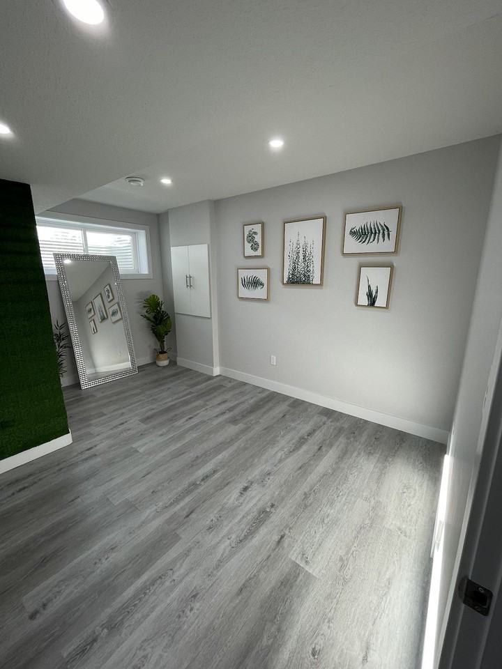 12936 70 St Nw - Photo 6 of 14