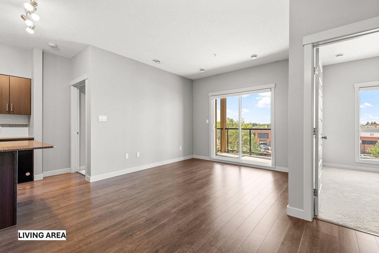8128 102 St Nw - Photo 4 of 12