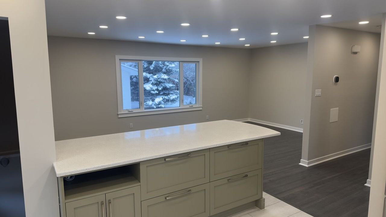 4003 3 Ave Sw - Photo 3 of 26