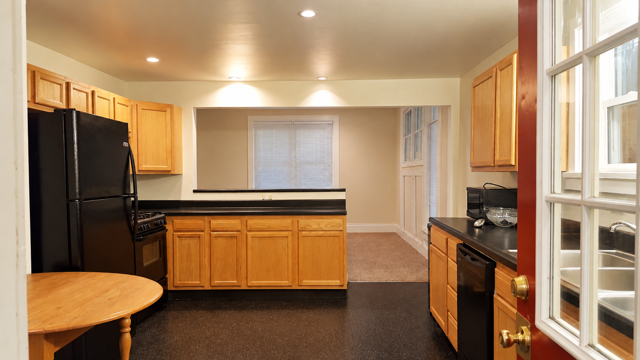 100 E Cottage Grove Ave - Photo 2 of 21