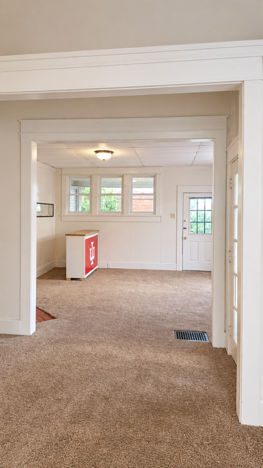 100 E Cottage Grove Ave - Photo 3 of 21